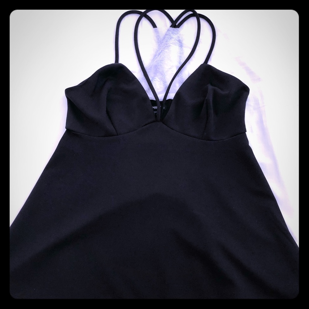 Express strapping black top